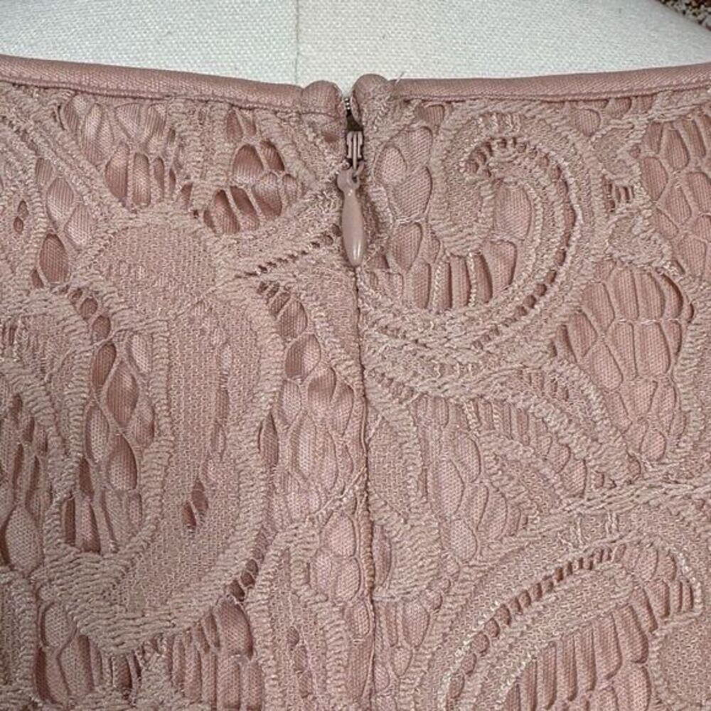 Adrianna Papell Women's Blush Pink Crochet Short Sleeve Top‎ Size Medium ECU - Picture 5 of 10